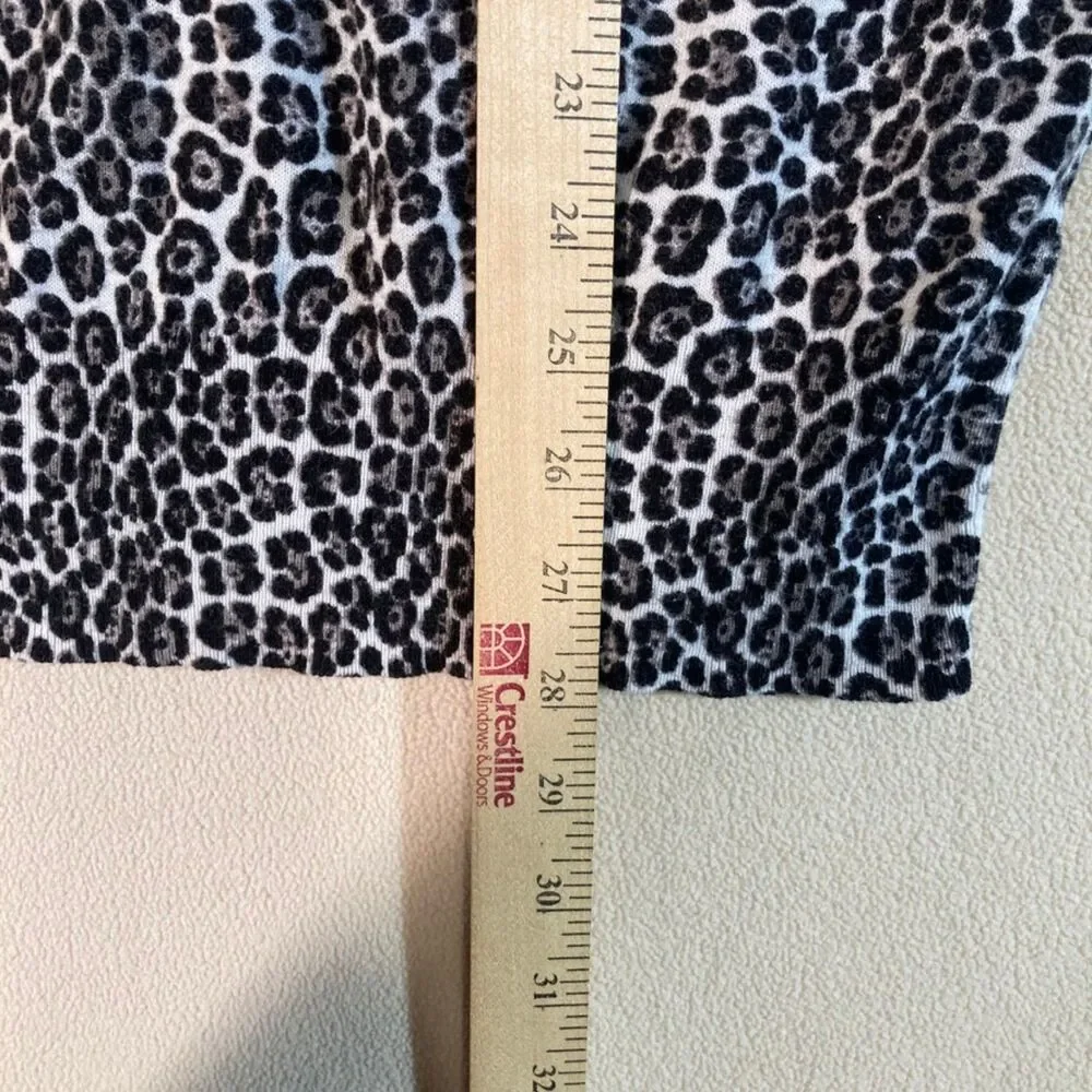 Michael Kors Sweater XL Black/Grey Animal Print V-Neck Soft Knit Casual Pullover